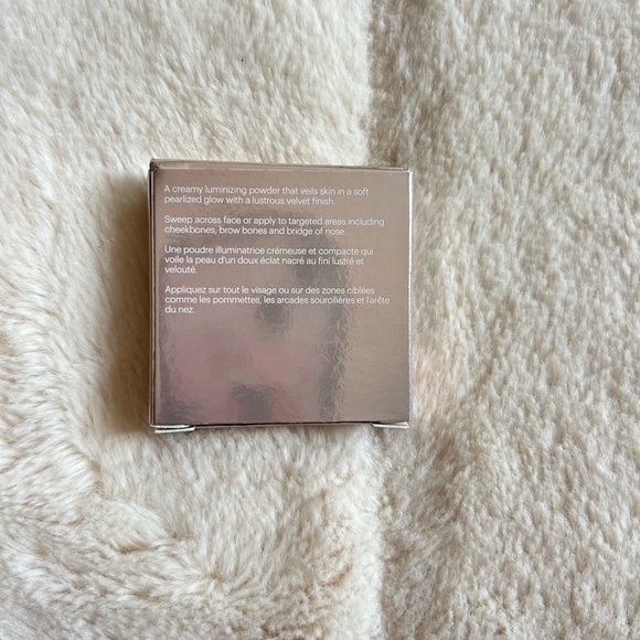 NEW BECCA Shimmering Skin Perfector Pressed Highlighter Opal - Picture 3 of 7